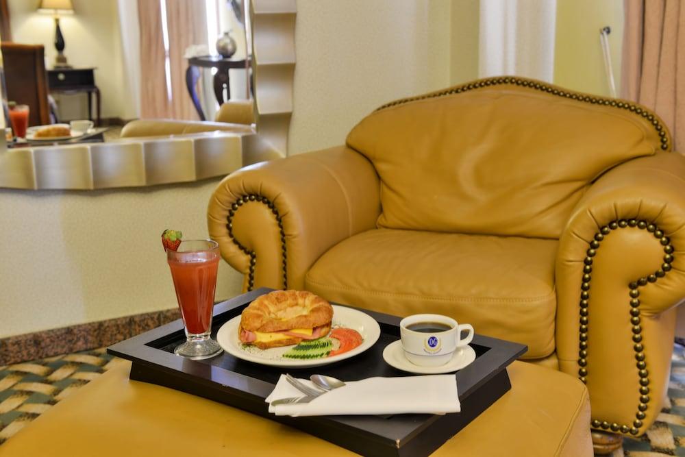 Aparthotel Plaza Del General à Tegucigalpa Extérieur photo